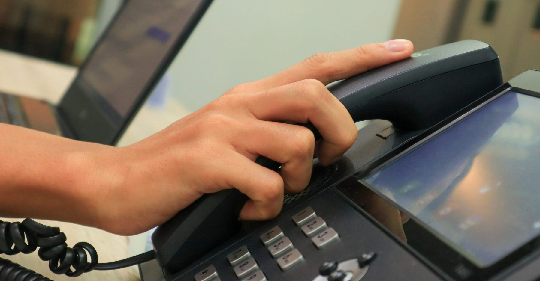 What Are the Benefits of VoIP Phone Systems?